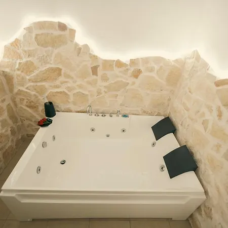 Apulia Lux * Таранто